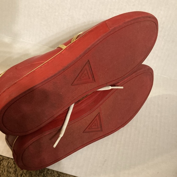 Guess GMMagesty  red sneakers size 12 - Picture 5 of 10